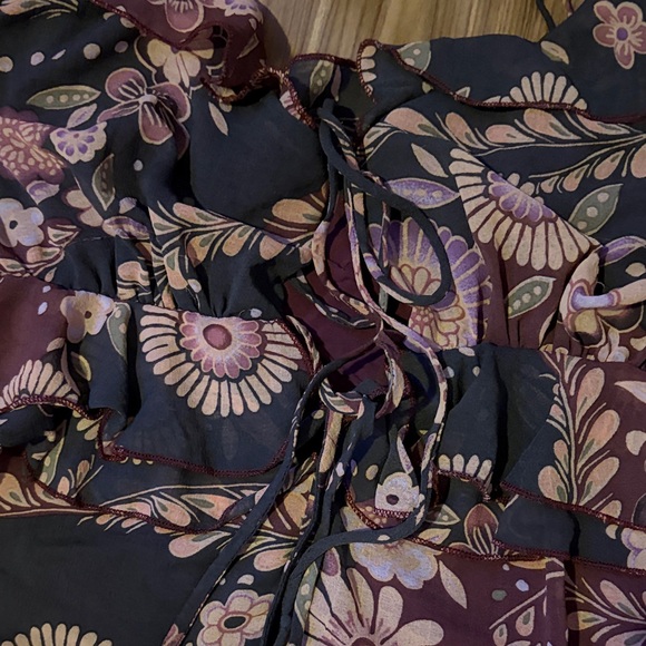 Floral Ruffle Romper - Picture 3 of 7